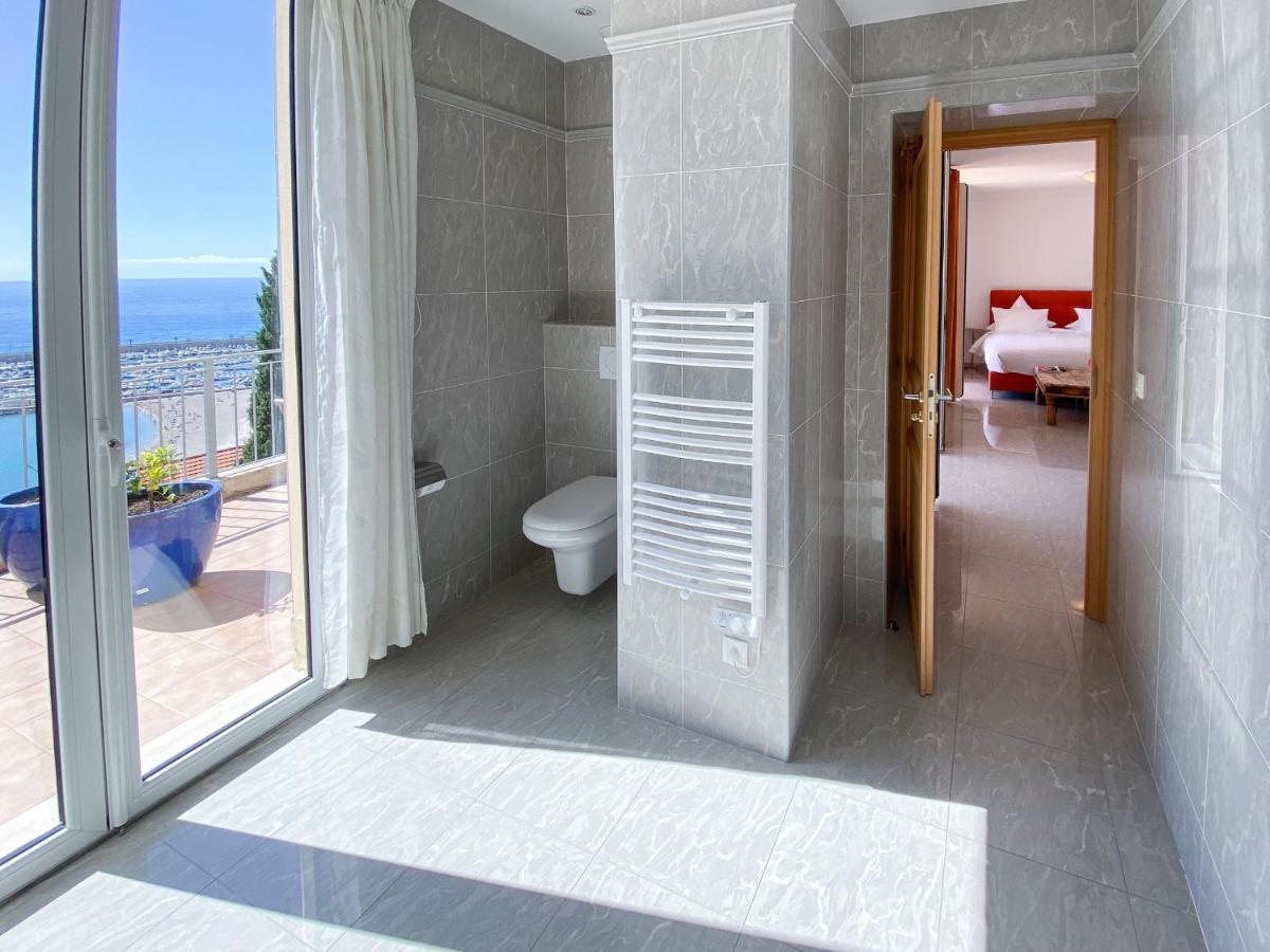 Villa L'Ensoleillee Vue Panoramique Mer, 250 M De La Plage Et Du Centre Ville 芒通 外观 照片