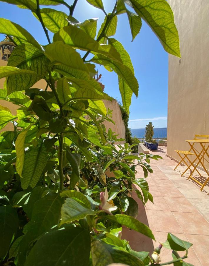 Villa L'Ensoleillee Vue Panoramique Mer, 250 M De La Plage Et Du Centre Ville 芒通 外观 照片