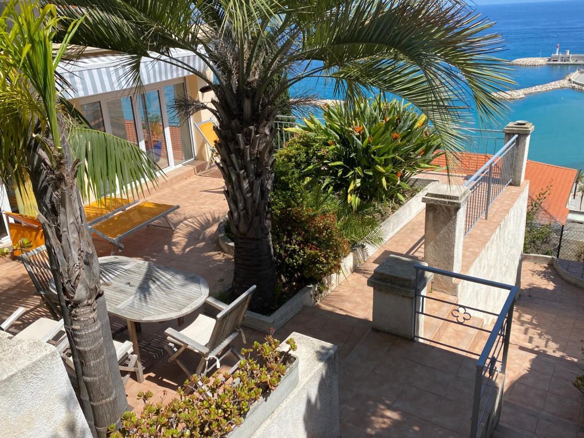 Villa L'Ensoleillee Vue Panoramique Mer, 250 M De La Plage Et Du Centre Ville 芒通 外观 照片